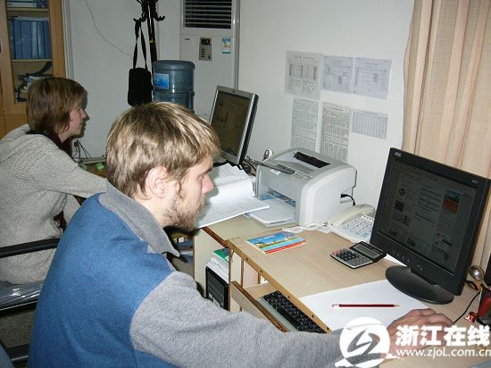 “中国 宁波”开政府网站先河 多语种细分服务对象