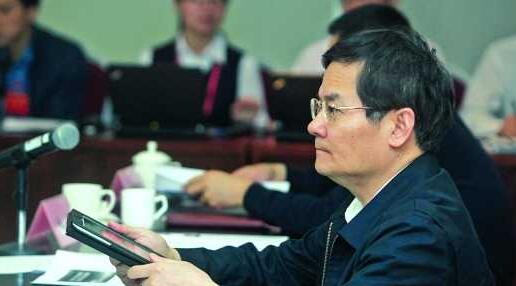 广东省委常委、常务副省长徐少华