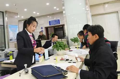 长春各级政务大厅中午不打烊，打通为民服务“最后一公里”