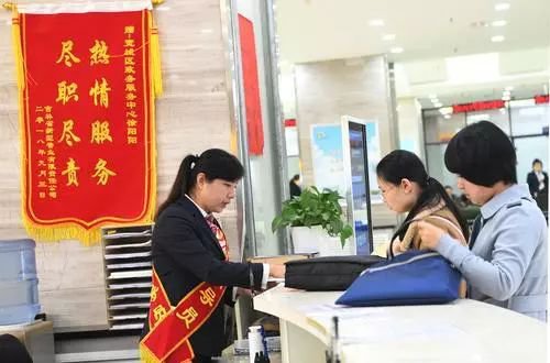 长春各级政务大厅中午不打烊，打通为民服务“最后一公里”