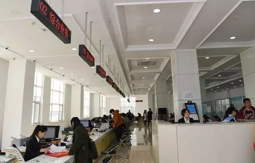 长春各级政务大厅中午不打烊，打通为民服务“最后一公里”