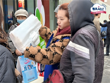 维达集团旗下包大人亮相沪上慈善集市，公益推动银发经济深耕