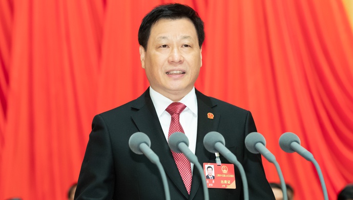 上海市第十五届人民代表大会第三次会议今天上午开幕。上海市市长应勇作《政府工作报告》。
